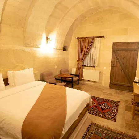 In Stone House אורחן 3*