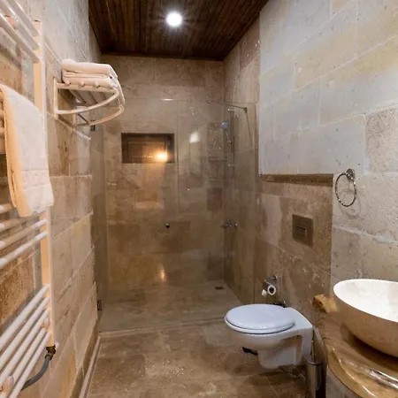 In Stone House גורמה