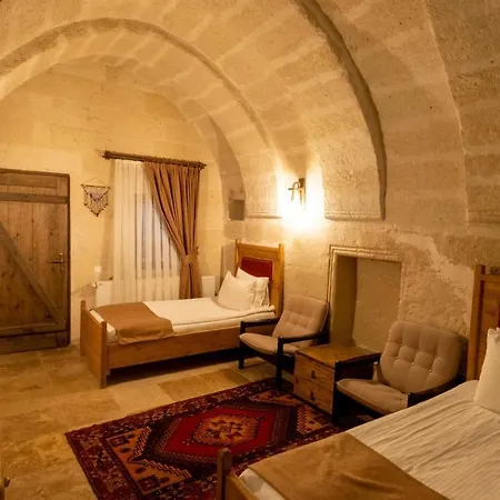 In Stone House אורחן 3*
