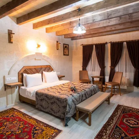 אורחן In Stone House 3*