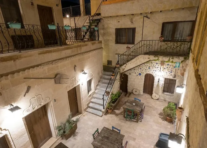 Inn In Stone House 3*